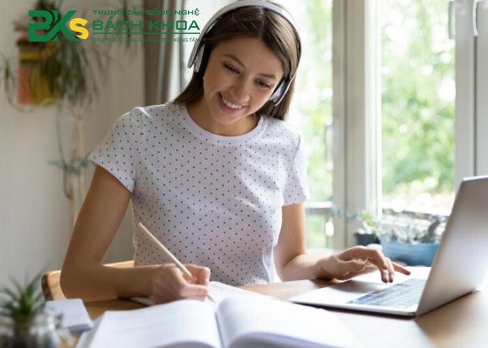 Học online trung cấp công nghệ thông tin
