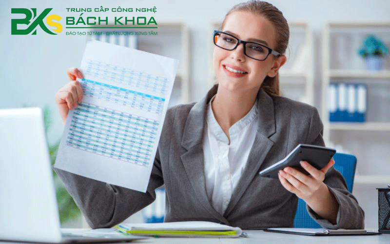 Chứng chỉ hành nghề là gì? Quy định pháp luật mới - Danh mục ngành nghề, điều kiện cấp và vai trò.