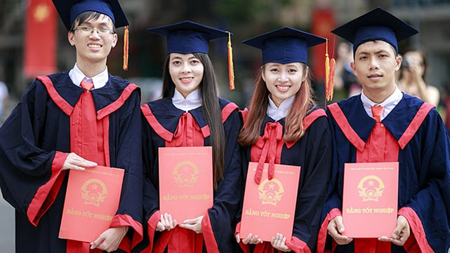 Sinh viên tốt nghiệp