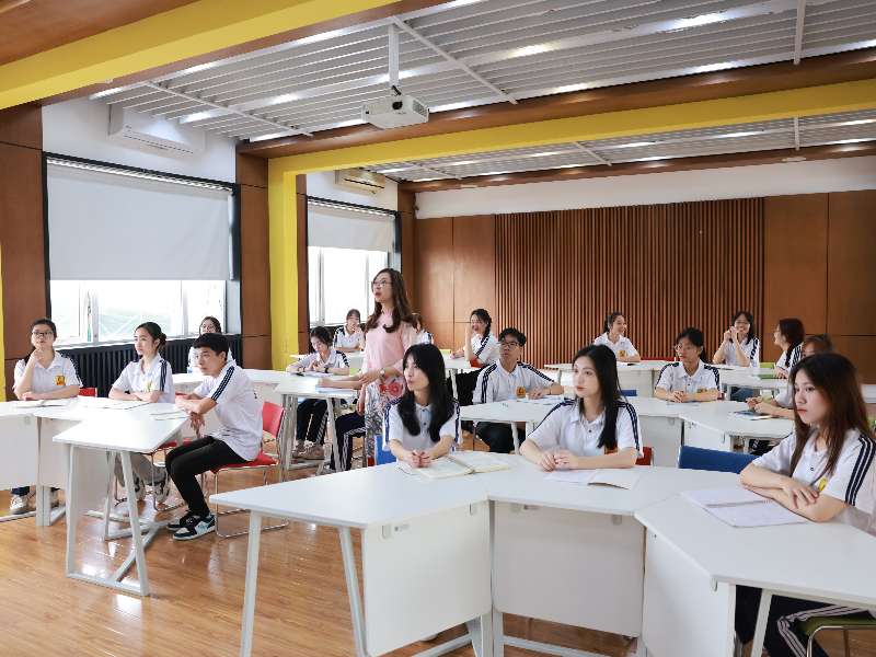 Đội ngũ giảng viên BKS