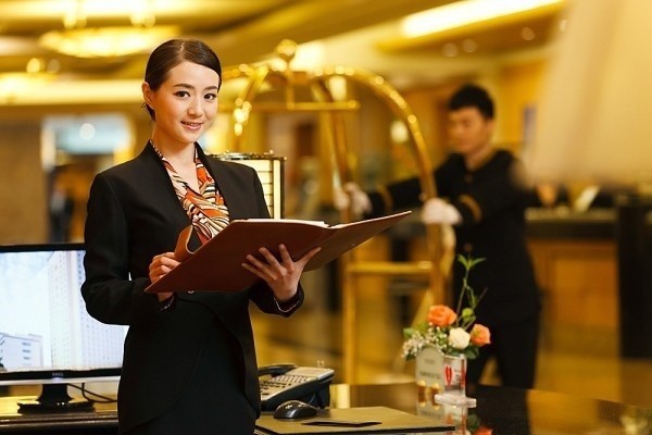 Trung Cấp Nghiệp Vụ Nhà Hàng 20 Giám Sát Sảnh