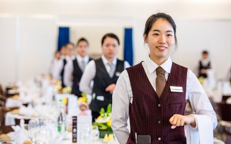Chuyên ngành Bartender pha chế nghiệp vụ nhà hàng tại trường BKS