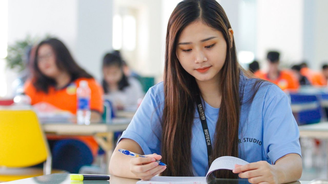 Trung Cấp Quản Trị Khách Sạn 7 Liên thông Cao đẳng Đại học từ bằng Trung cấp