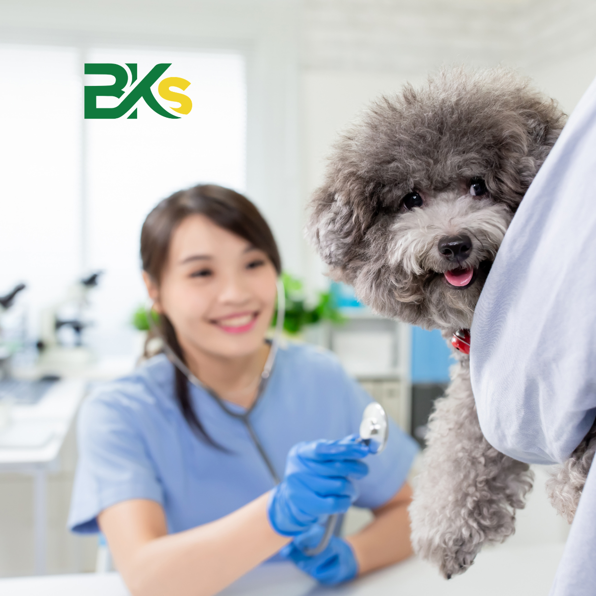 Học viên và Giảng viên tại trường Trung cấp Thú y BKS