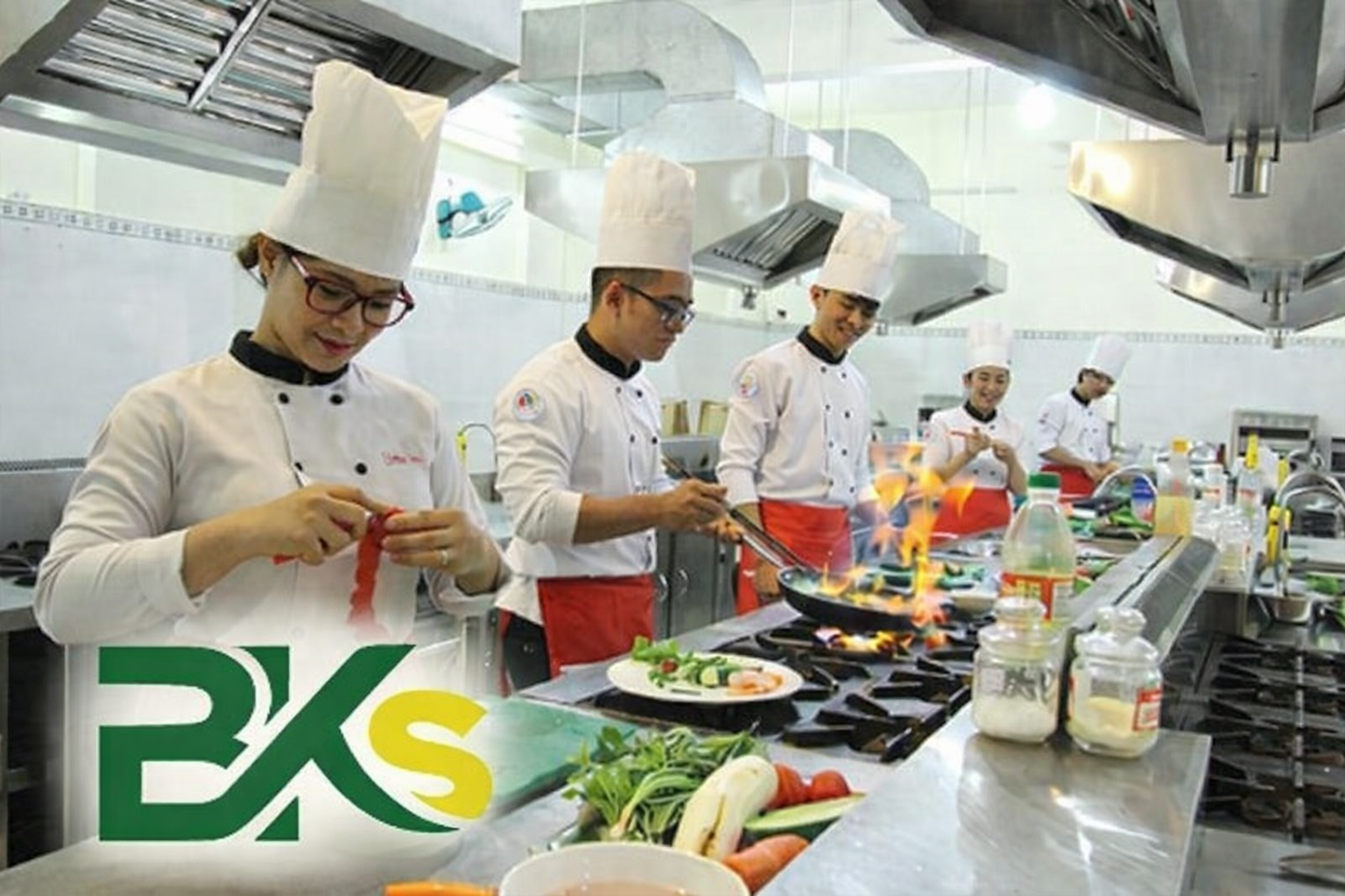 Trung Cấp Kỹ Thuật Chế Biến Món Ăn 15 Lý do nên đăng ký học ngay tại BKS