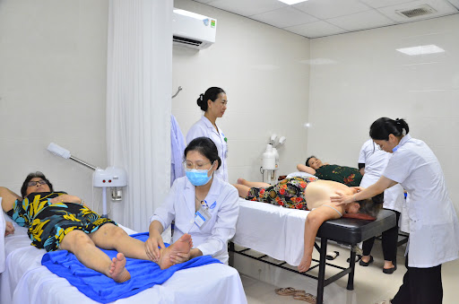 Phòng khám Đông y cơ sở Y học Cổ truyền