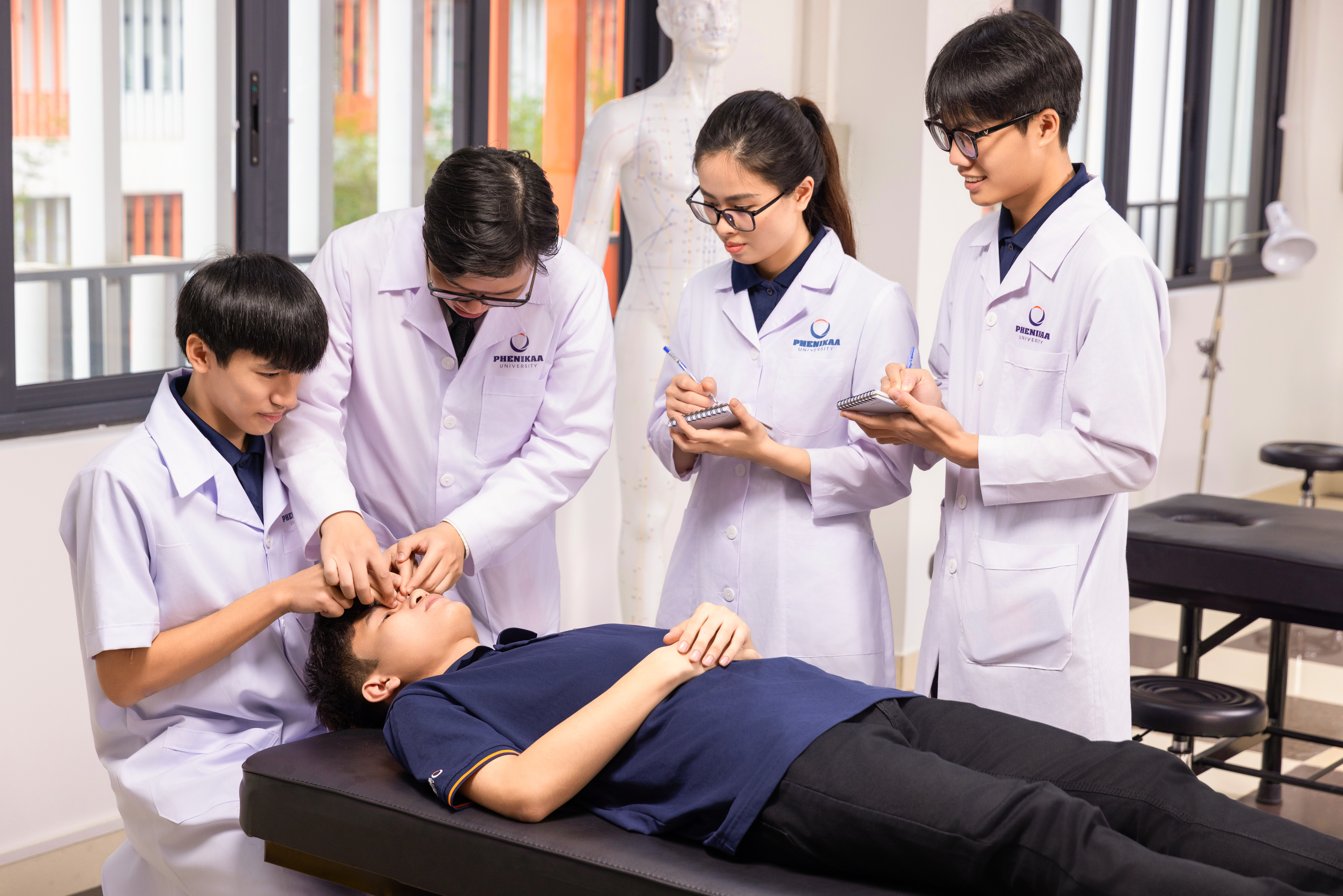 Lịch học linh hoạt trung cấp Y học Cổ truyền BKS